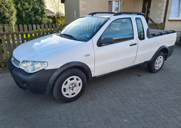 Fiat Strada cena 18500 przebieg: 140080, rok produkcji 2008 z Suchedniów małe 11